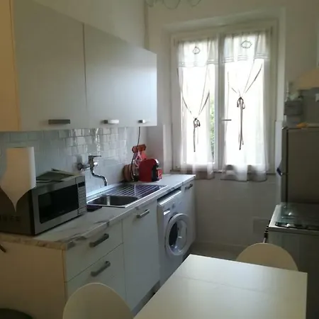 Là Mì Cà *